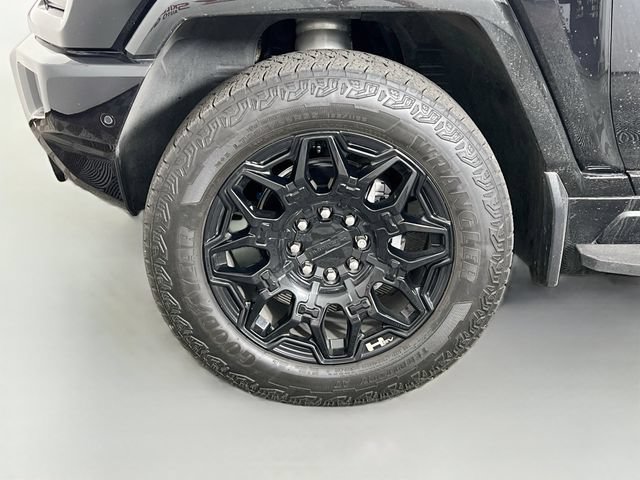 Used 2025 GMC Hummer EV 2X AWD/4WD image 10