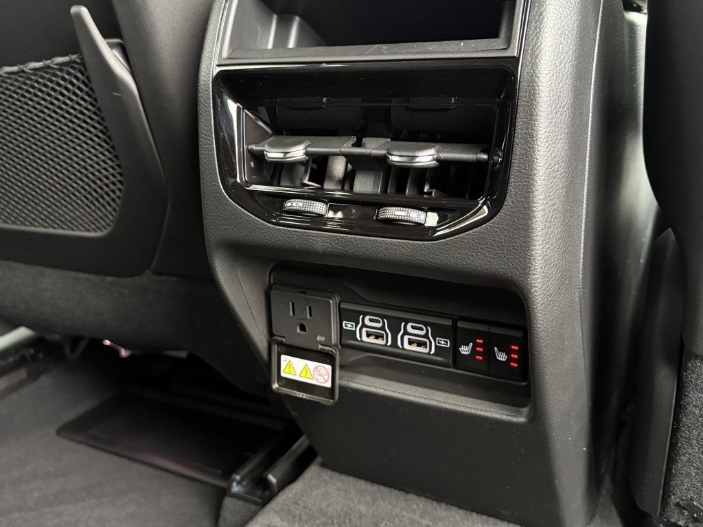 New 2025 Jeep Grand Cherokee Overland w/ Adv Protech Group III image 14