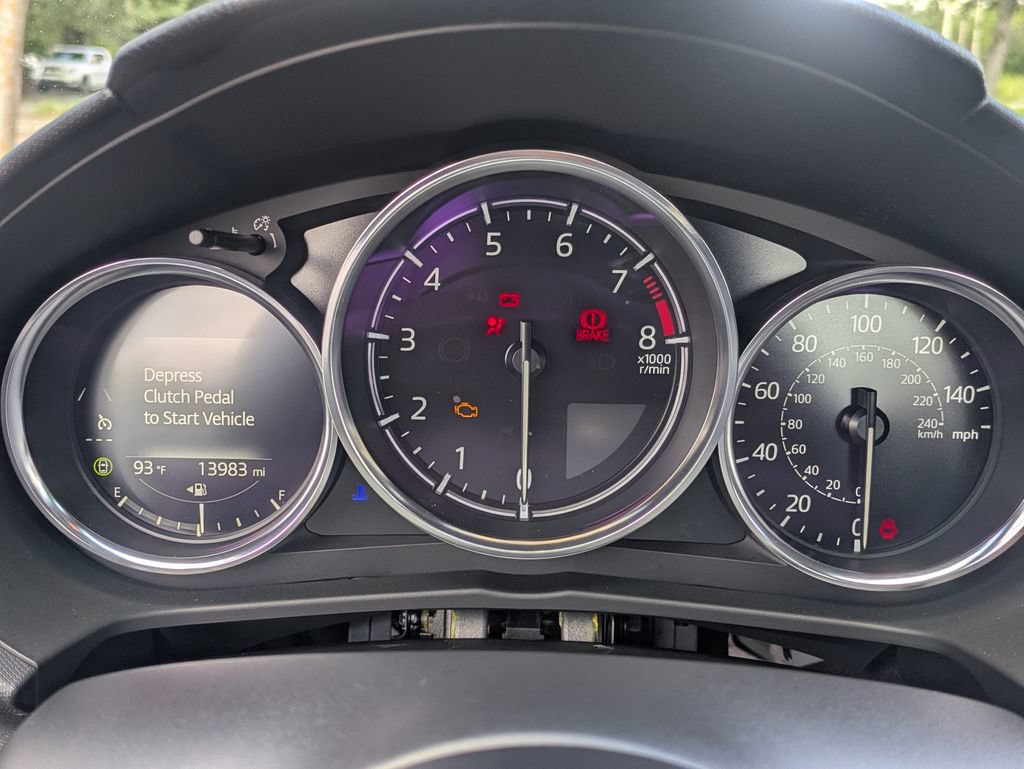 Certified 2025 MAZDA MX-5 Miata Club w/ Interior Package RWD image 15