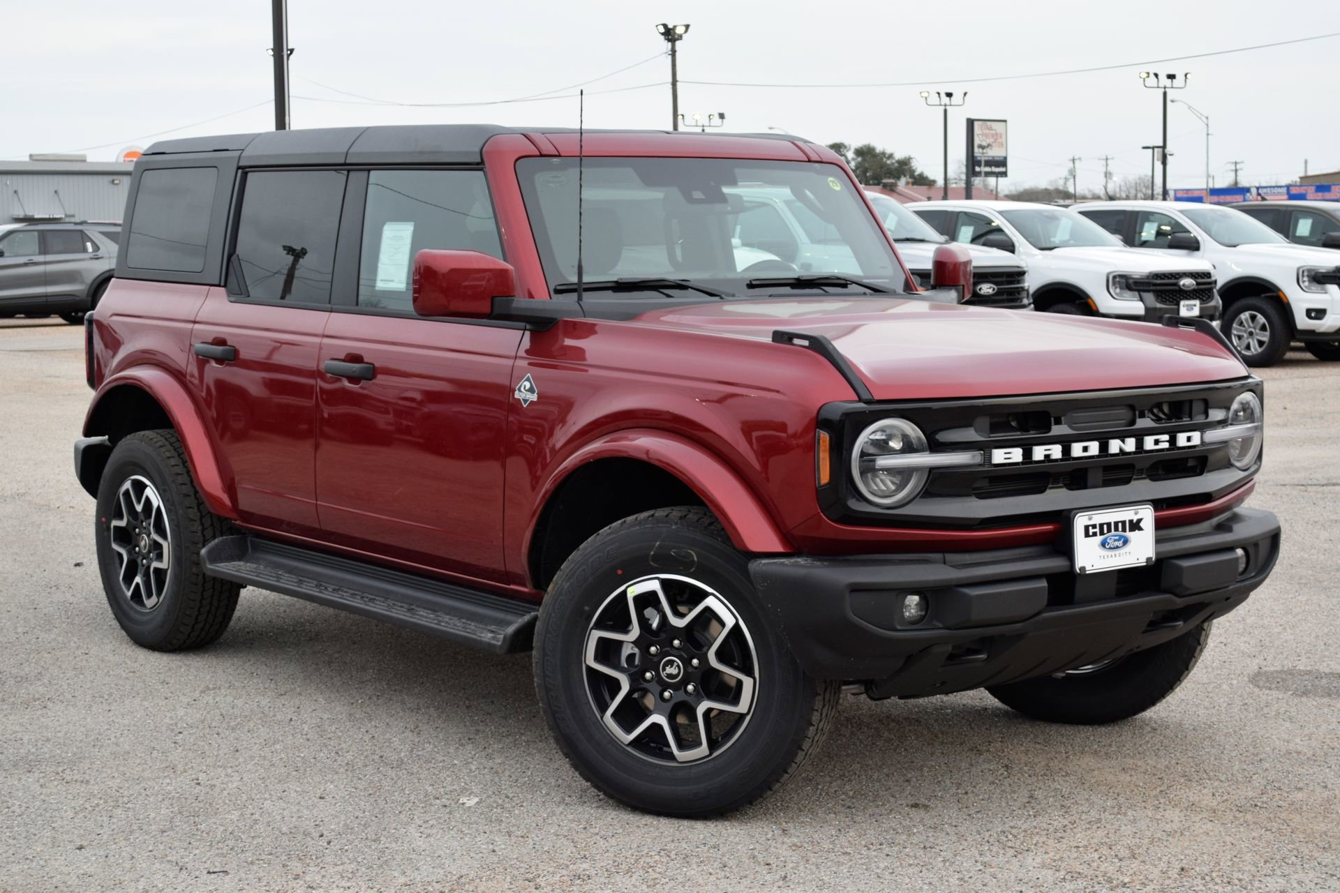 New 2026 Ford Bronco Outer Banks image 3