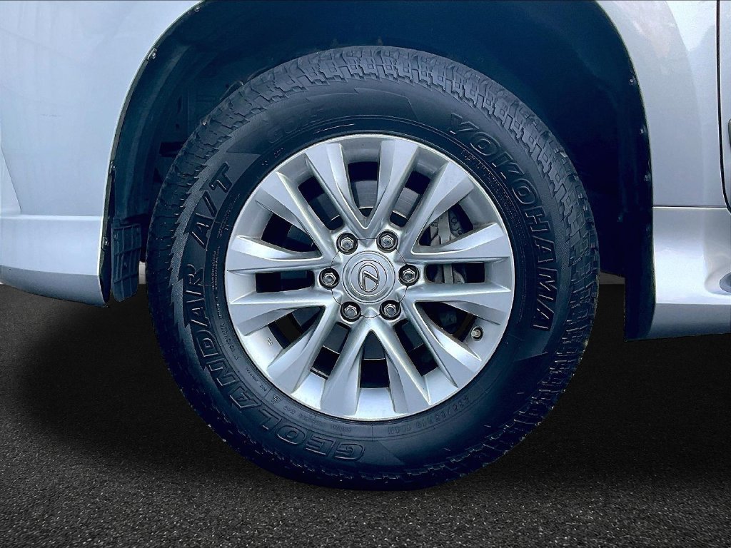 Used 2018 Lexus GX 460 Premium AWD/4WD image 28