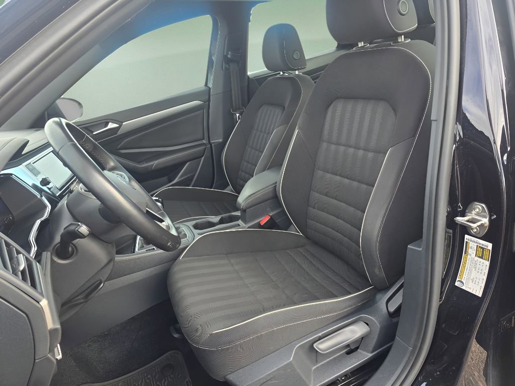 Used 2023 Volkswagen Jetta Sport image 13