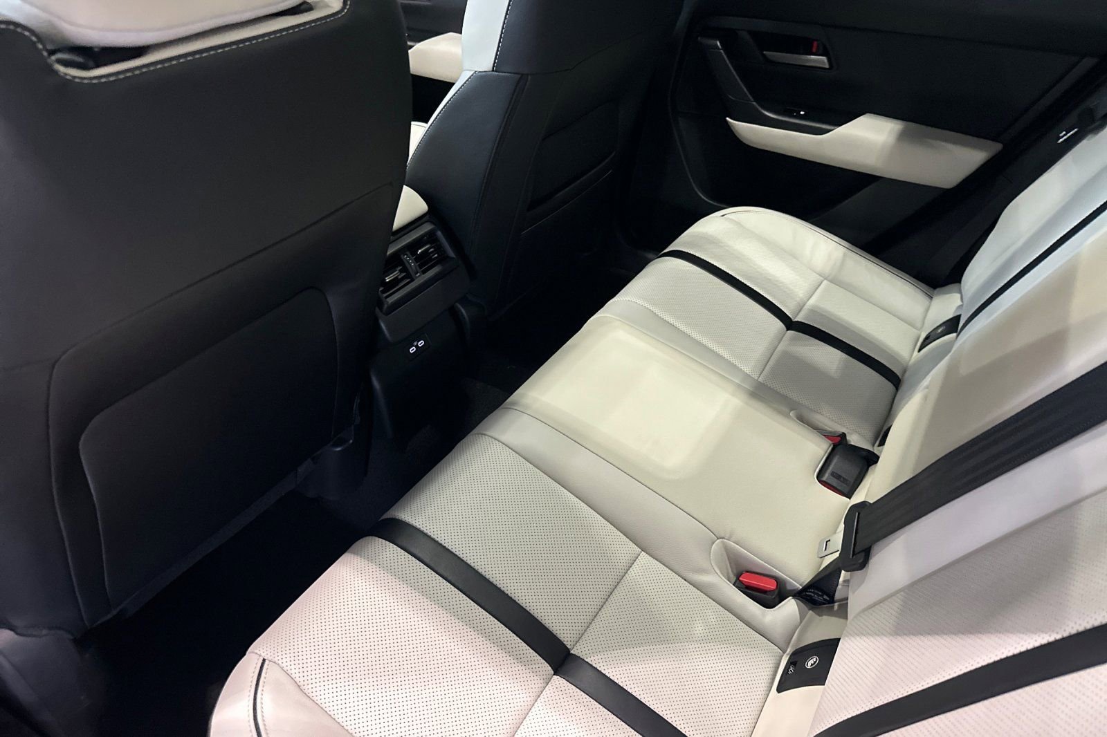 New 2026 MAZDA CX-50 AWD 2.5 S w/ Accent Package image 11