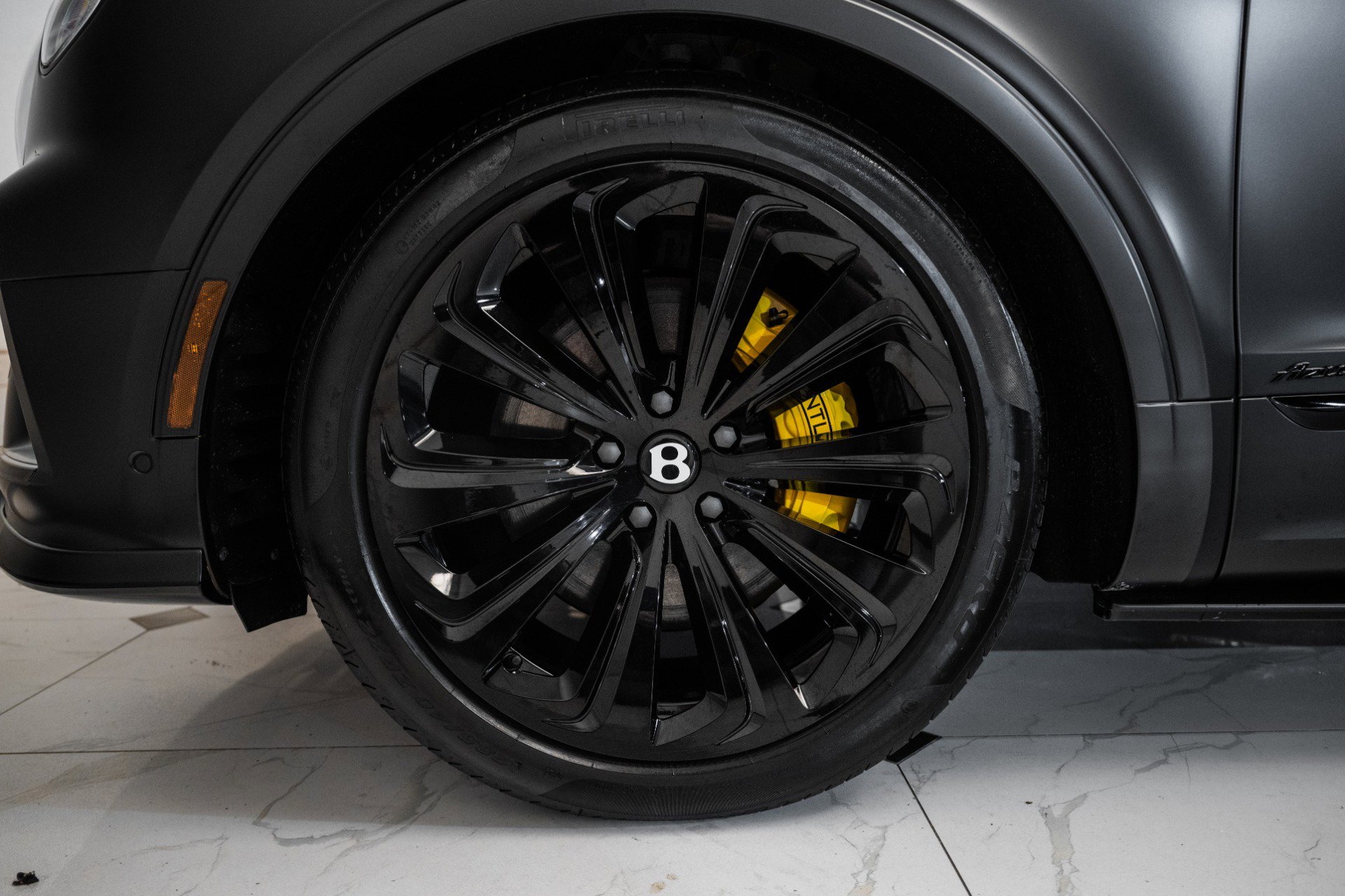 Certified 2024 Bentley Bentayga image 6