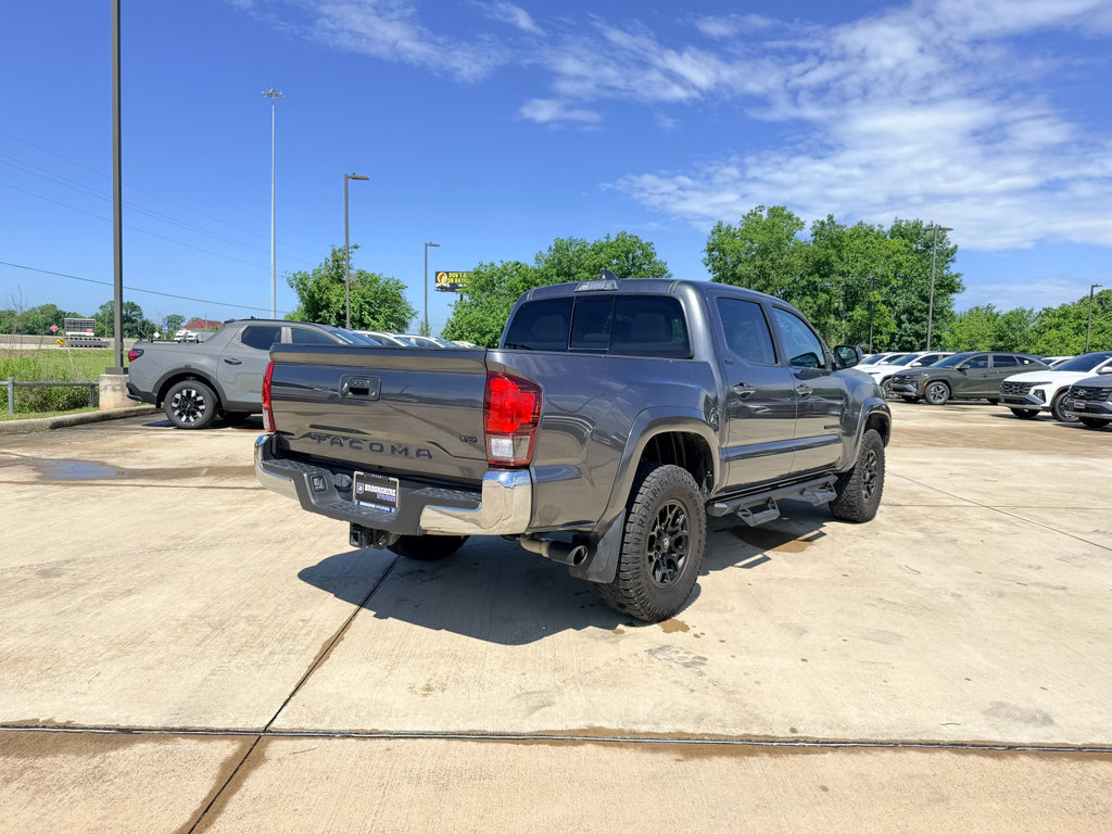 Used 2022 Toyota Tacoma SR5 RWD image 5