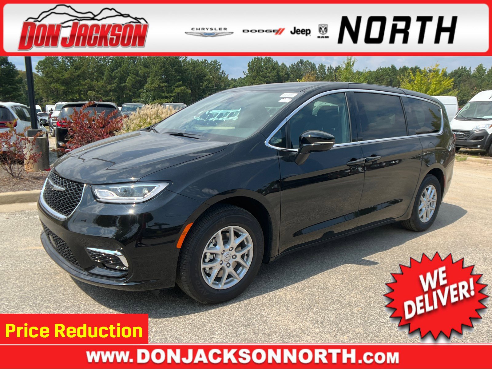 New 2026 Chrysler Pacifica Select