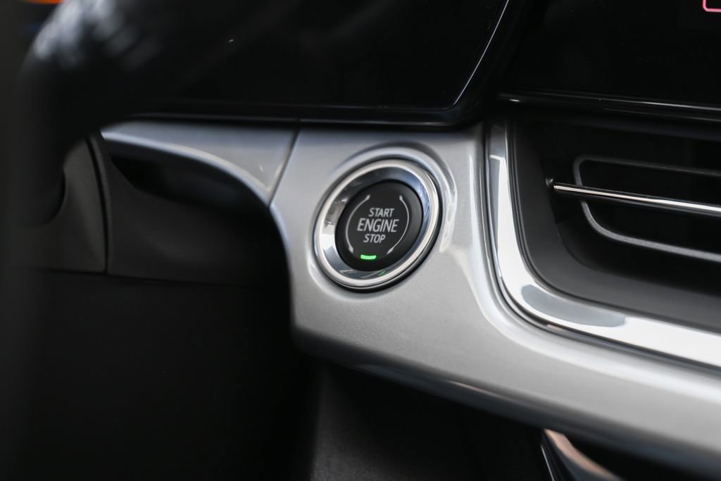 New 2026 Chevrolet Trax LT w/ LPO, Blackout Package FWD image 22