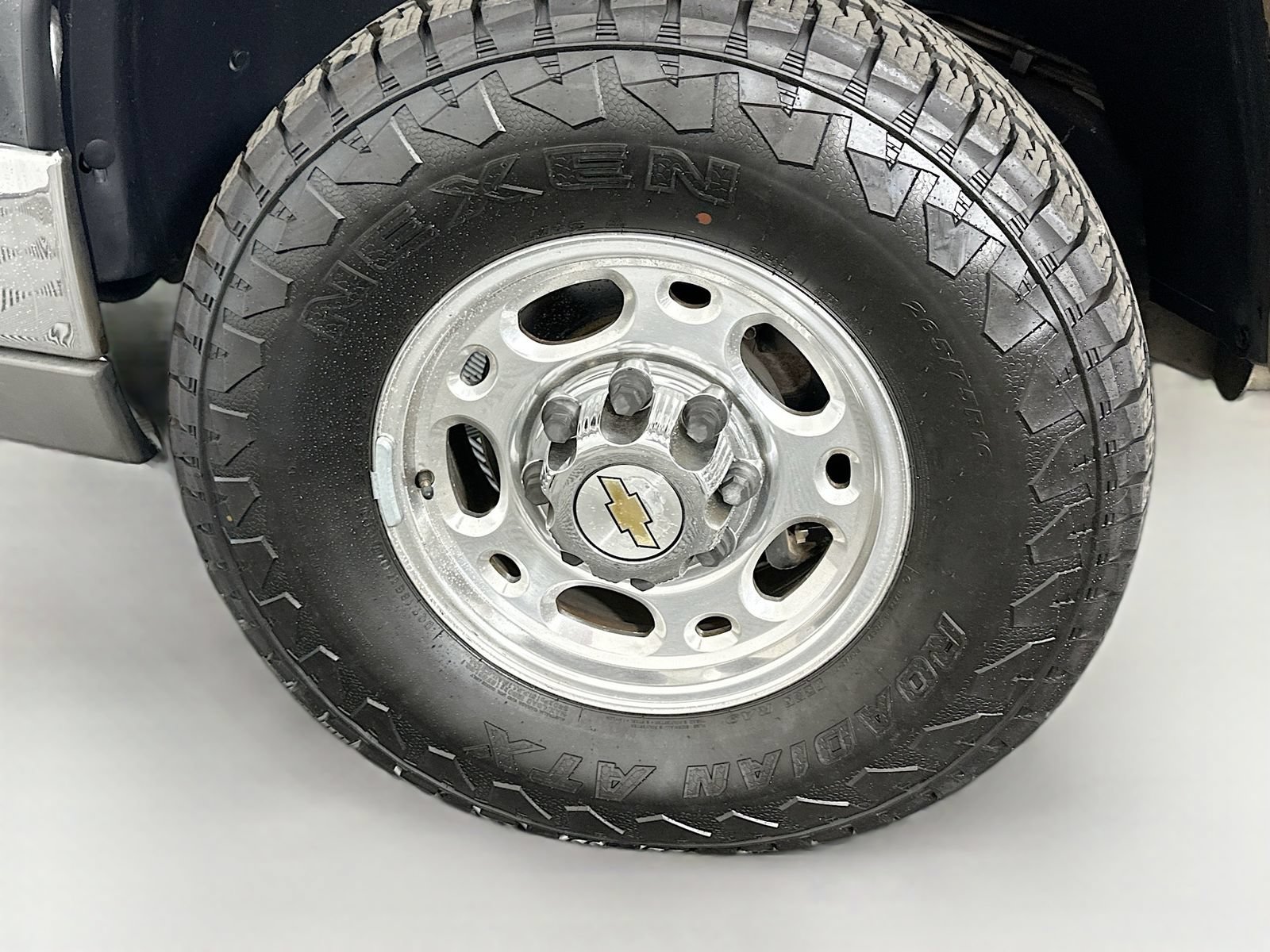 Used 2004 Chevrolet Silverado 3500 2WD Extended Cab w/ Heavy-Duty Power Package image 30
