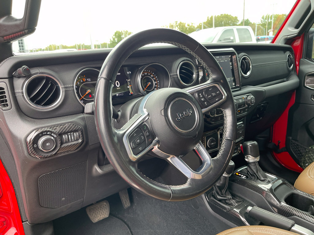 Used 2022 Jeep Wrangler Unlimited Sahara w/ LED Lighting Group AWD/4WD image 16