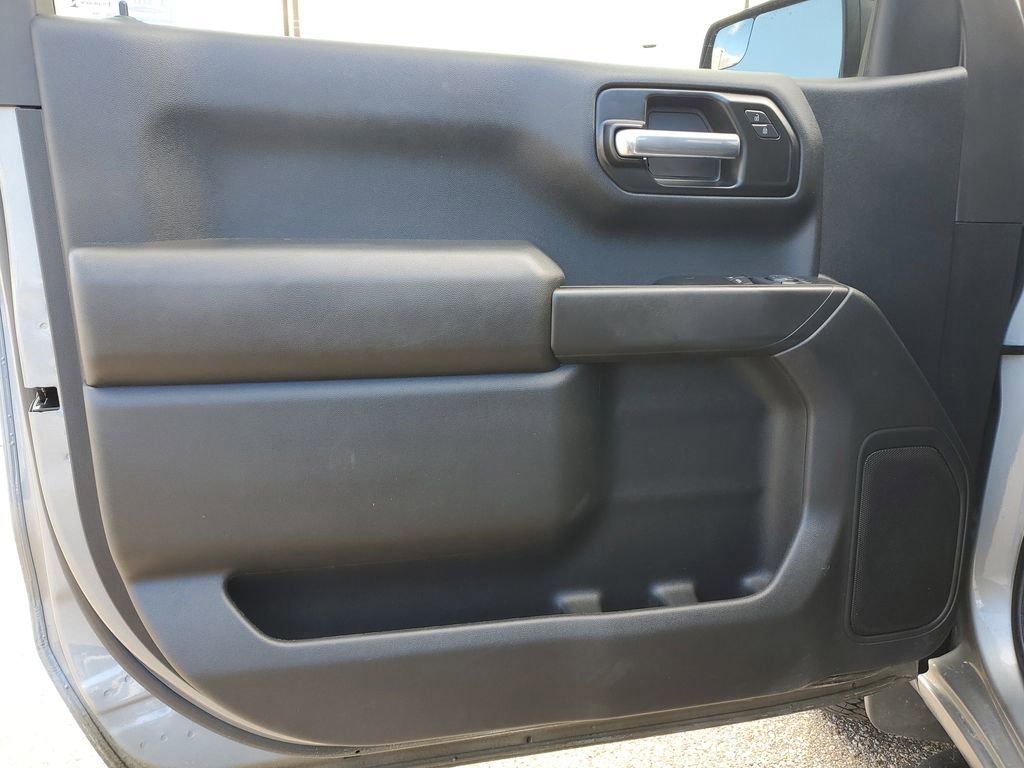 Used 2025 Chevrolet Silverado 1500 W/T w/ WT Value Package image 8