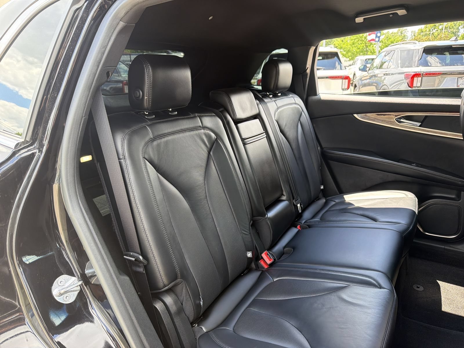 Used 2019 Lincoln Nautilus Select AWD/4WD image 22