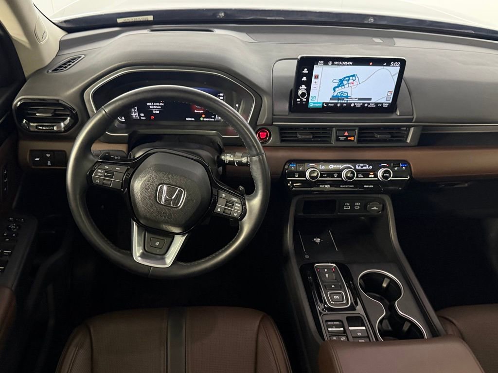 Used 2023 Honda Pilot Elite image 13