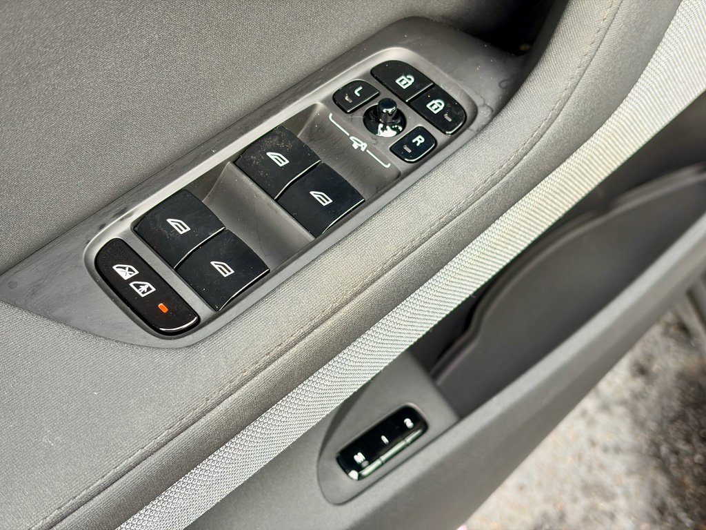 Used 2022 Polestar Polestar 2 w/ Pilot Package image 6