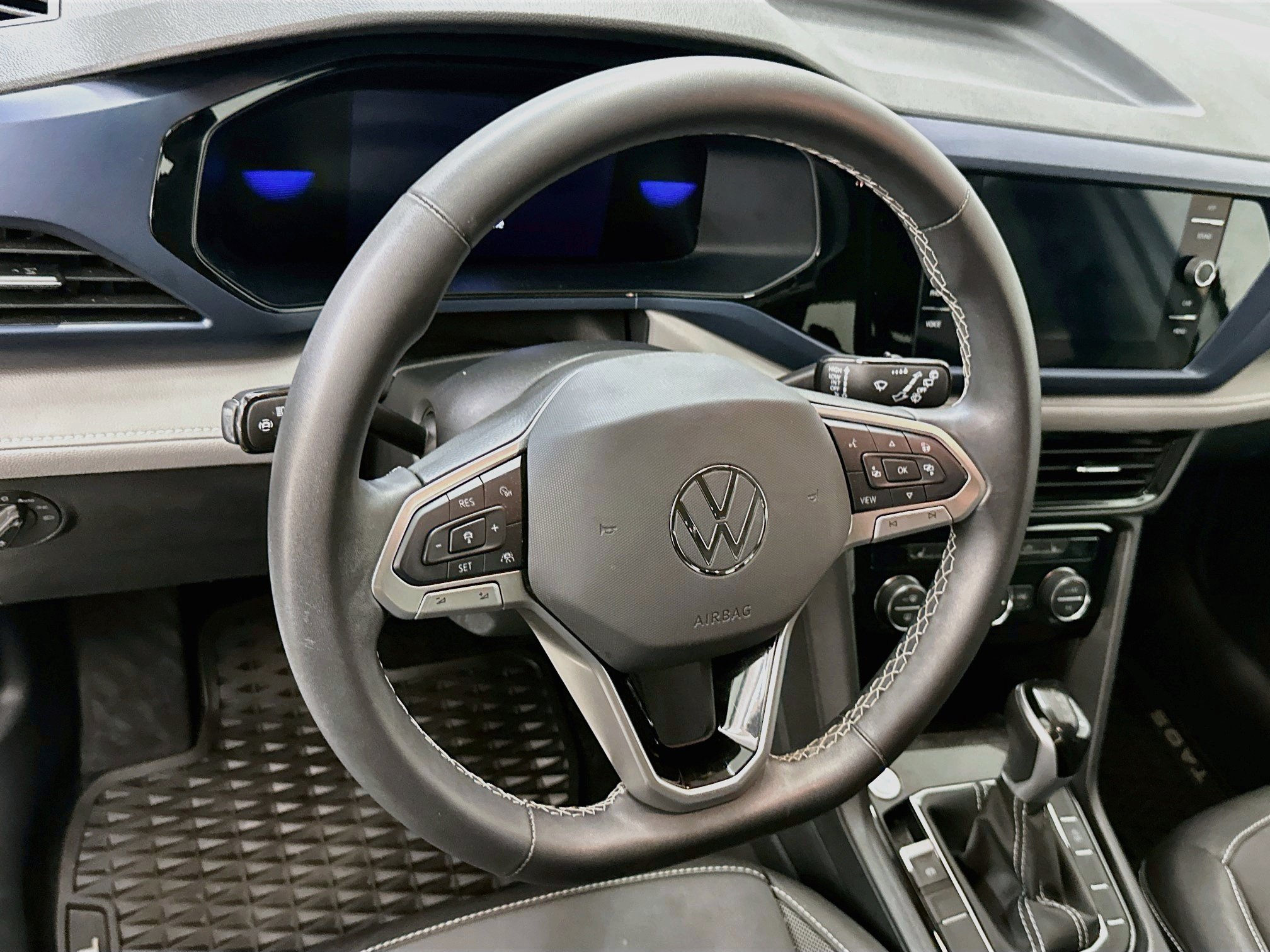 Used 2024 Volkswagen Taos SE AWD/4WD image 18