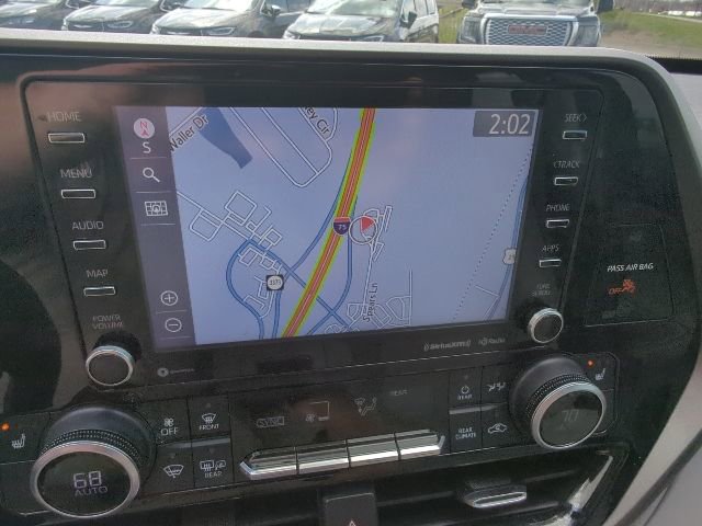 Used 2021 Toyota Highlander XLE image 20