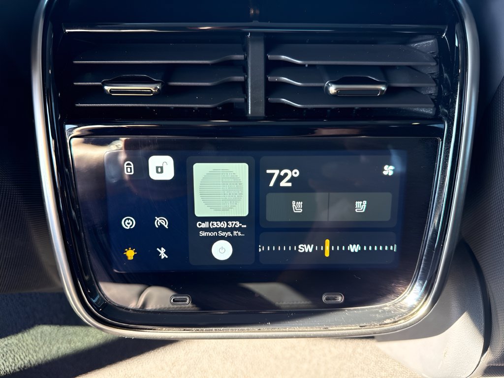 Used 2022 Rivian R1T Adventure AWD/4WD image 12