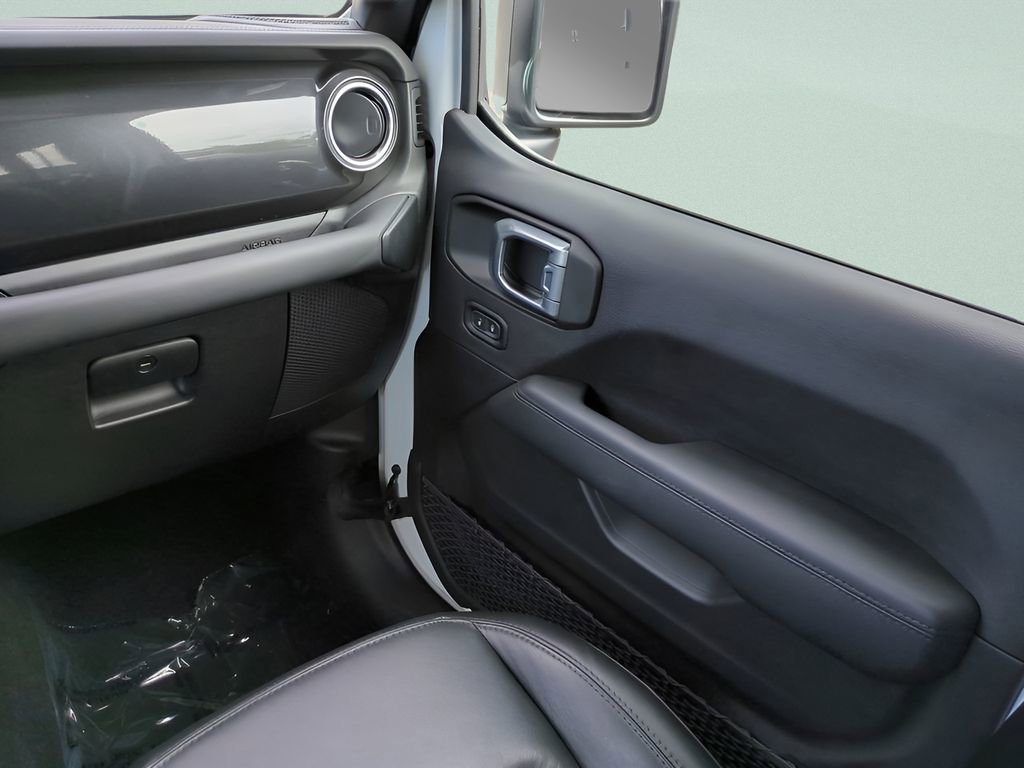 Used 2021 Jeep Wrangler Unlimited Sahara image 13