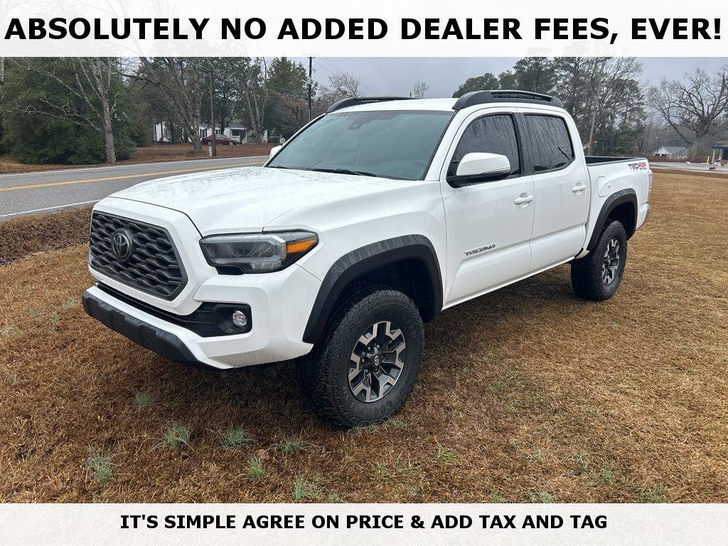 Used 2023 Toyota Tacoma TRD Off-Road image 2