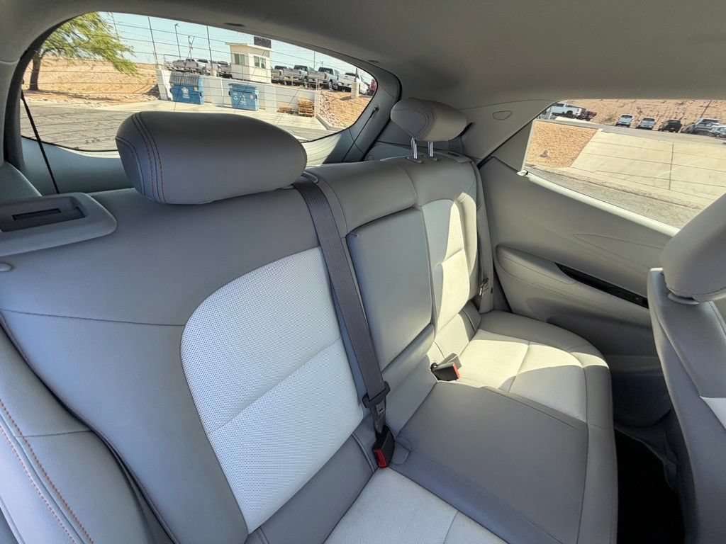 Used 2019 Chevrolet Bolt Premier w/ Infotainment Package FWD image 16