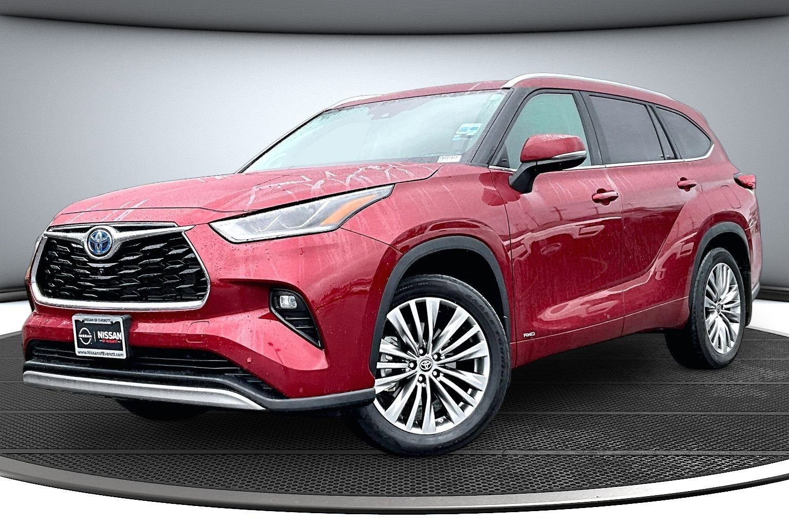Used 2023 Toyota Highlander Platinum AWD/4WD image 3