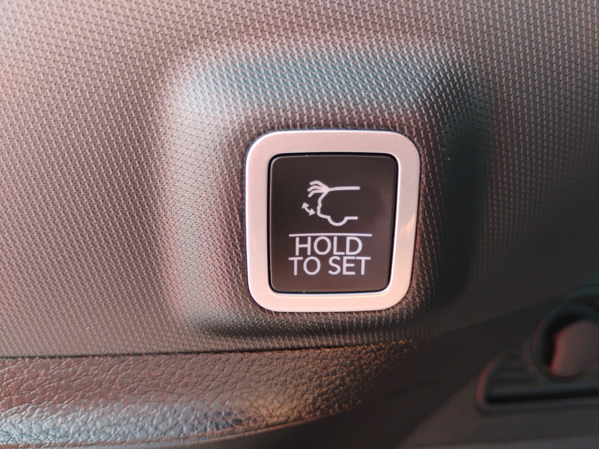 New 2027 Jeep Grand Cherokee Altitude AWD/4WD image 15
