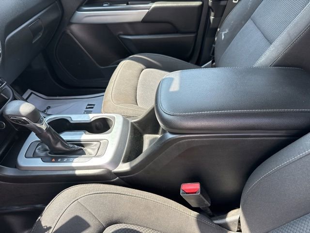 Used 2022 Chevrolet Colorado LT w/ Fleet Safety Package image 11