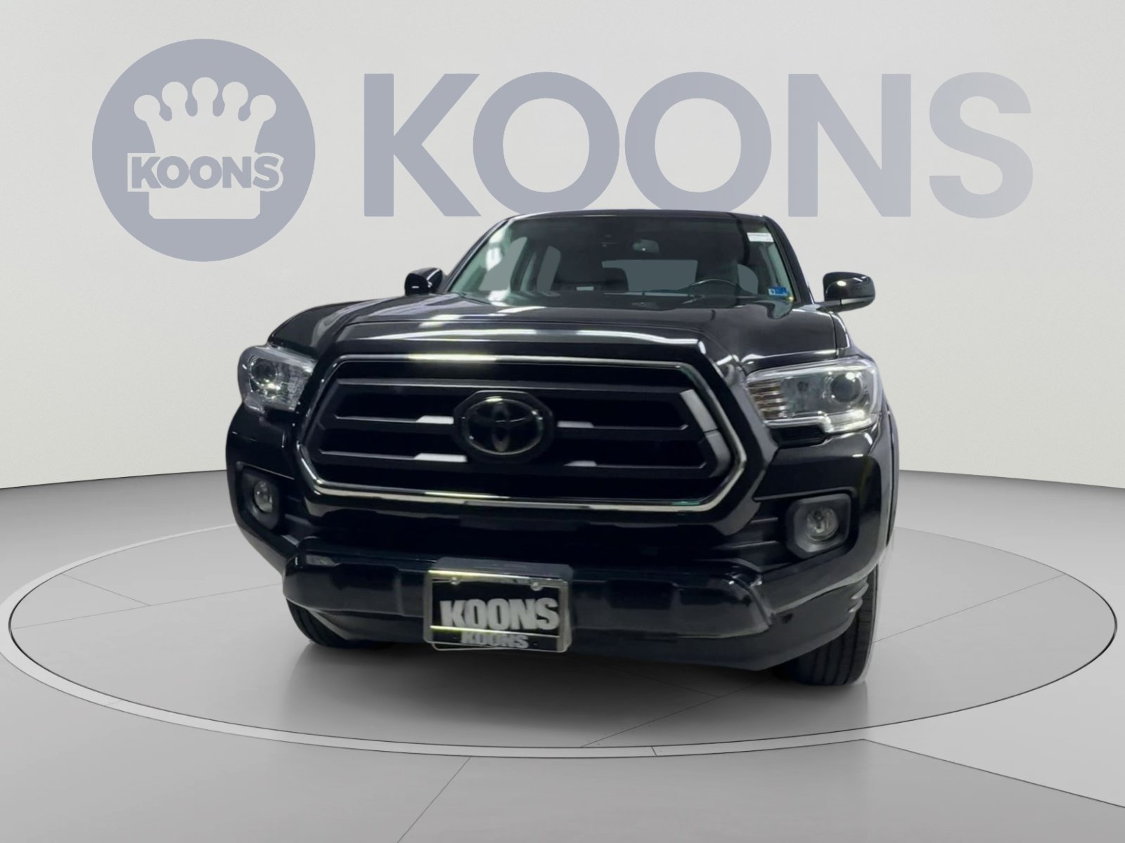 Used 2022 Toyota Tacoma SR5 AWD/4WD image 4