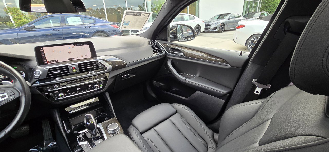 Used 2019 BMW X4 xDrive30i w/ Driving Assistance Package AWD/4WD image 13