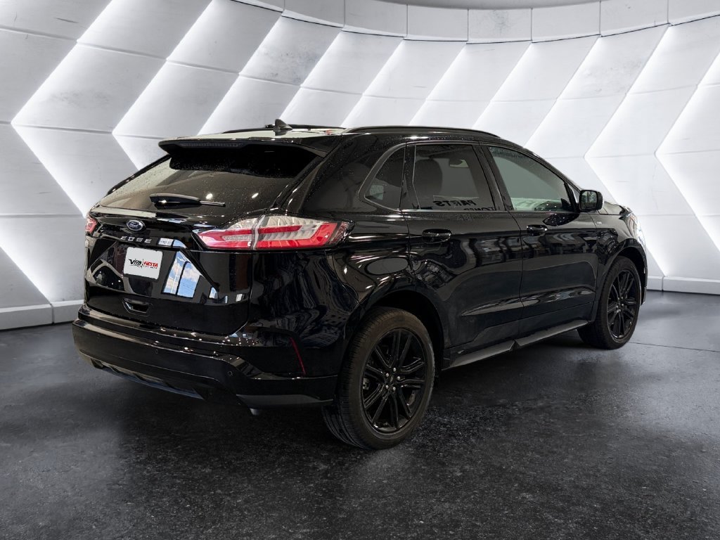 Used 2024 Ford Edge ST-Line AWD/4WD image 4