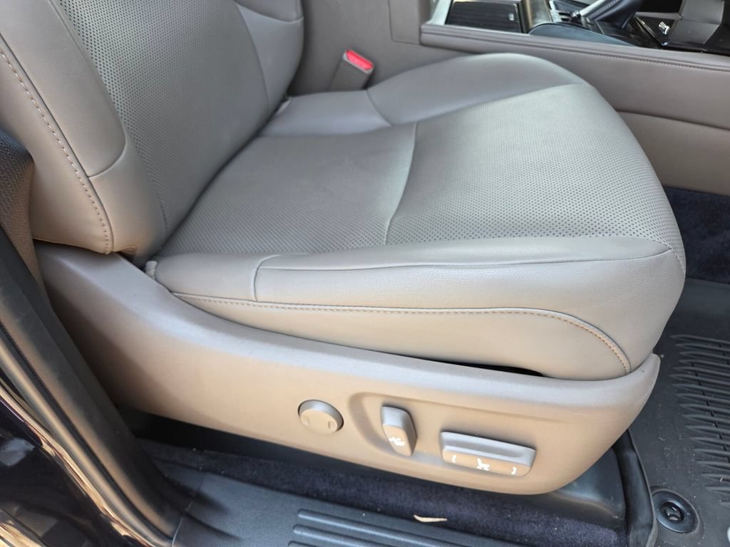Used 2021 Lexus GX 460 Premium AWD/4WD image 30