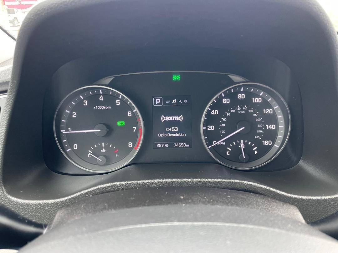 Used 2018 Hyundai Elantra SEL FWD image 16
