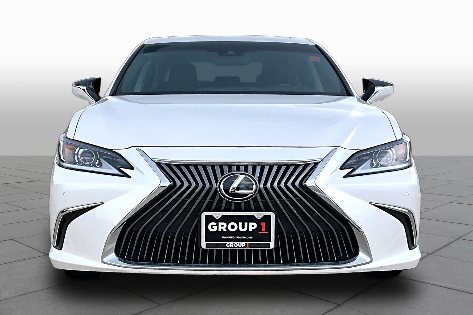 Used 2020 Lexus ES 350 w/ Premium Package FWD image 4