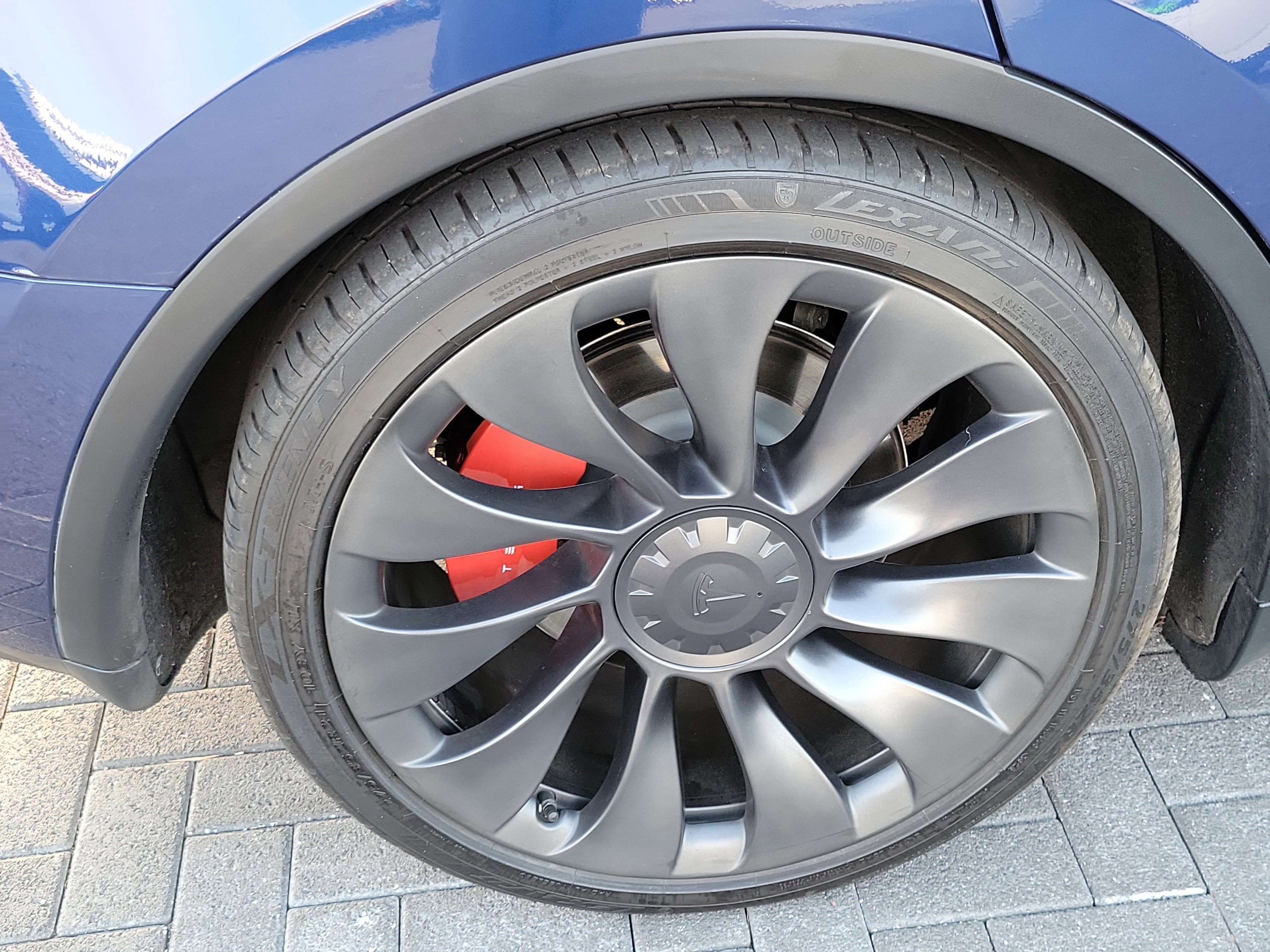 Used 2023 Tesla Model Y Performance AWD/4WD image 23