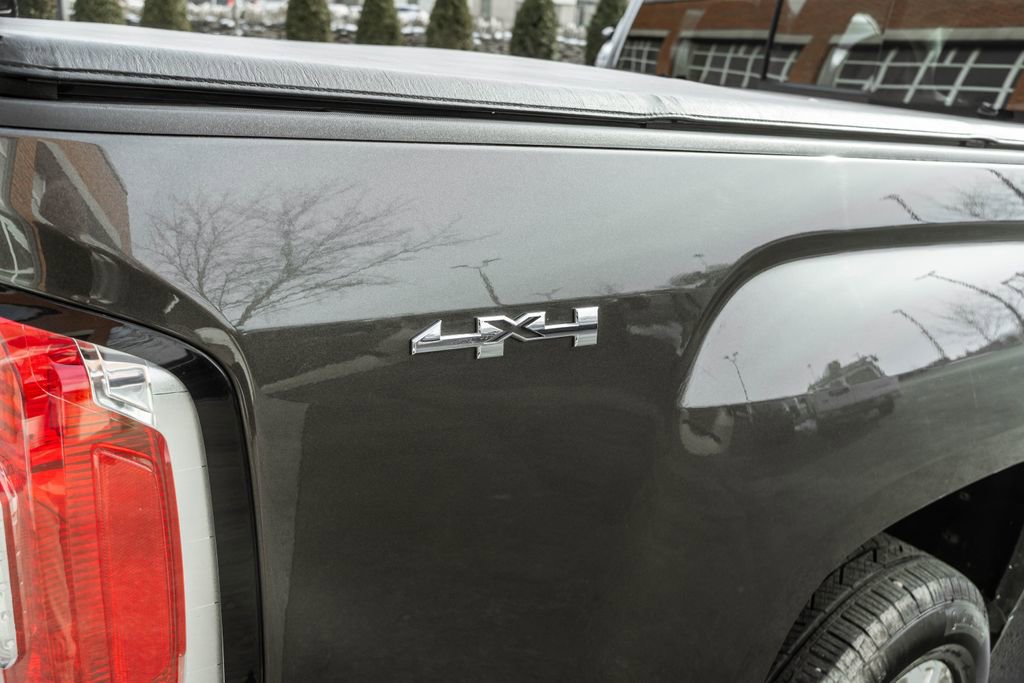 Used 2019 GMC Canyon SLT image 31