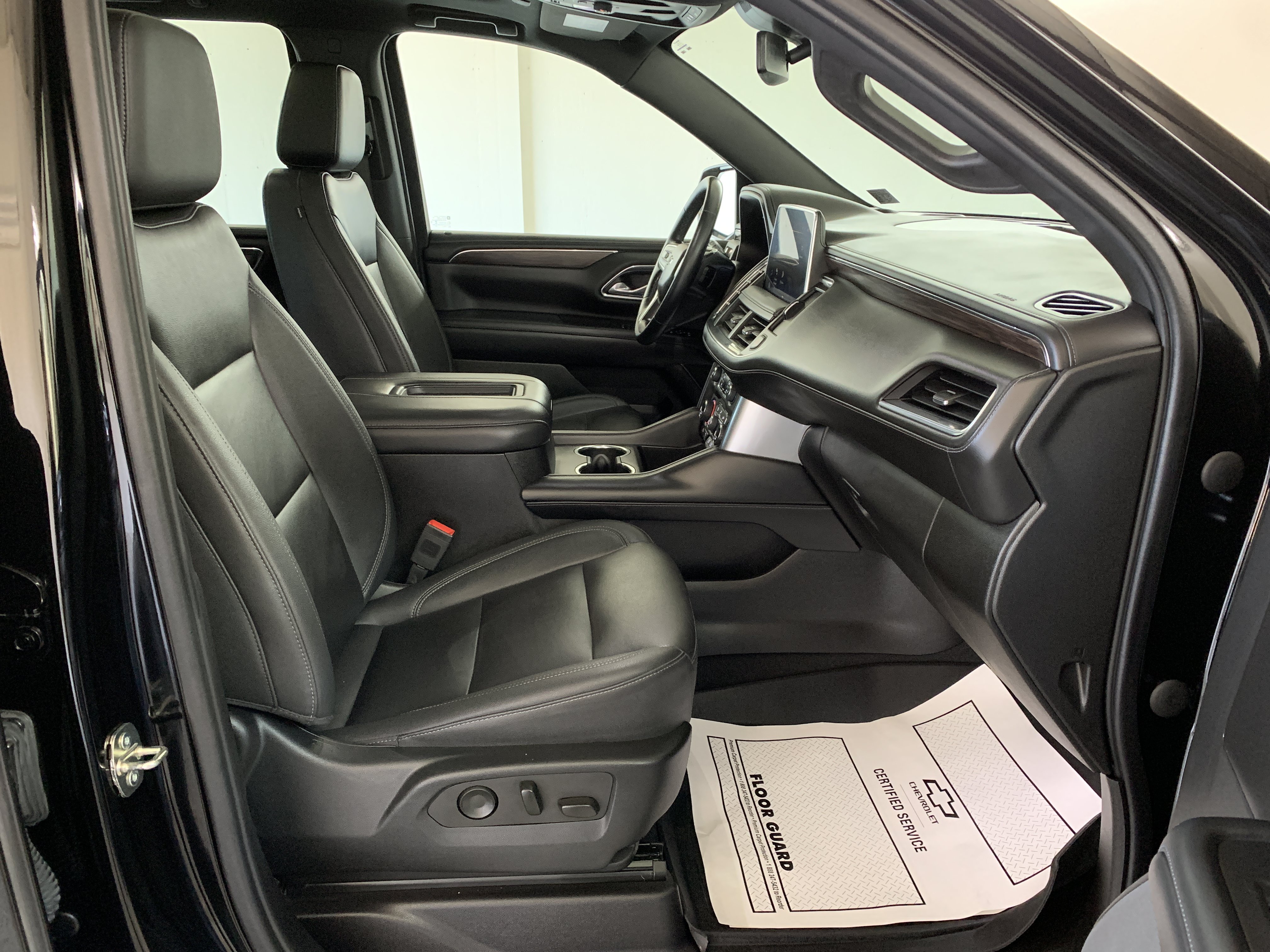 Used 2023 Chevrolet Tahoe Z71 AWD/4WD image 31