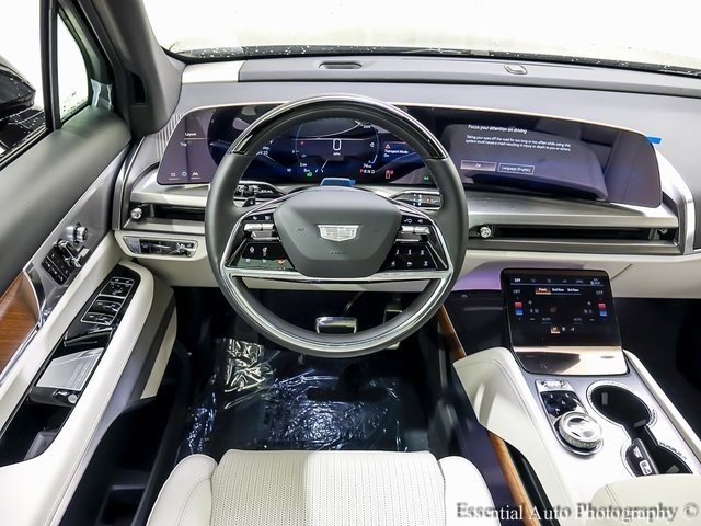 New 2026 Cadillac Vistiq Luxury w/ LPO, Floor Liner Package image 13