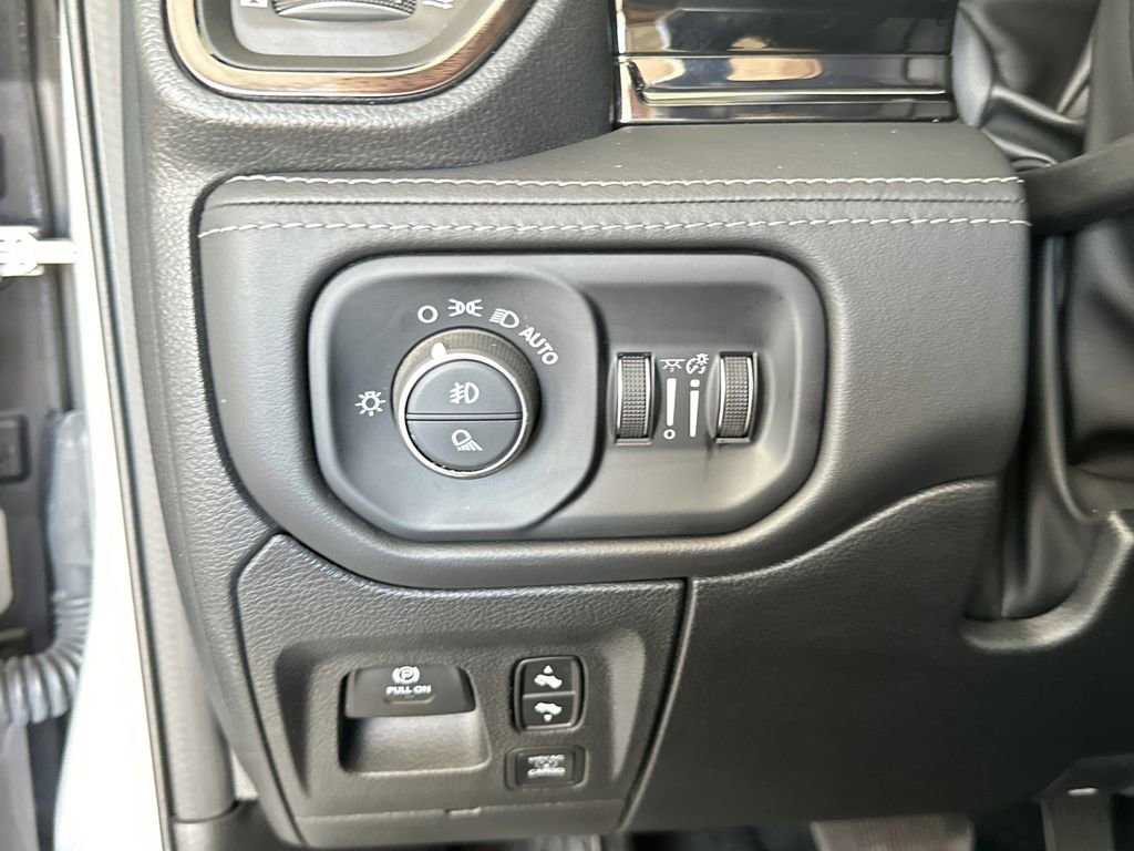 Used 2025 RAM 1500 Limited w/ Bed Utility Group AWD/4WD image 19