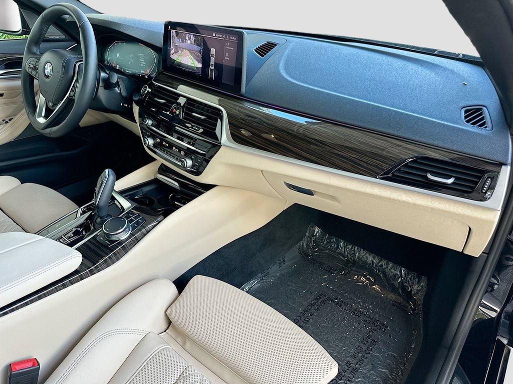 Used 2023 BMW 530i xDrive w/ Premium Package AWD/4WD image 31
