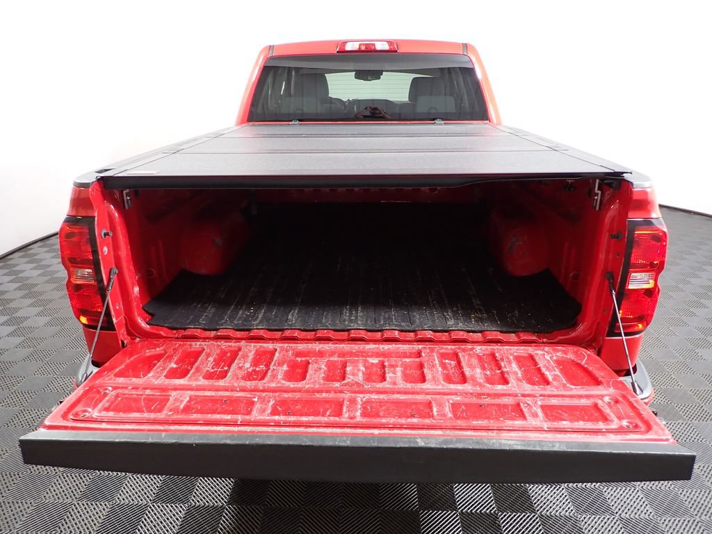 Used 2018 Chevrolet Silverado 1500 Custom w/ Custom Convenience Package RWD image 16