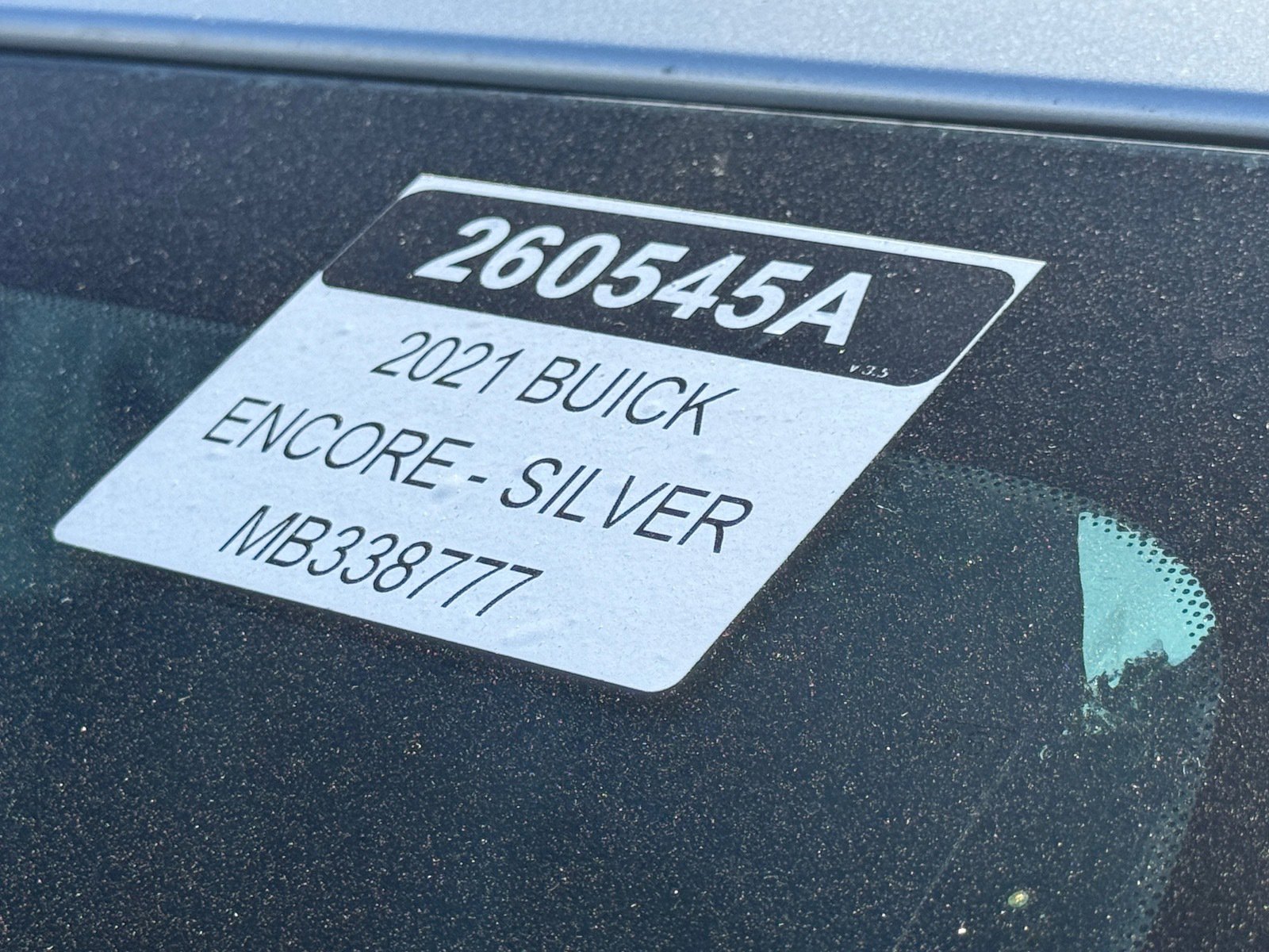 Used 2021 Buick Encore Preferred image 31