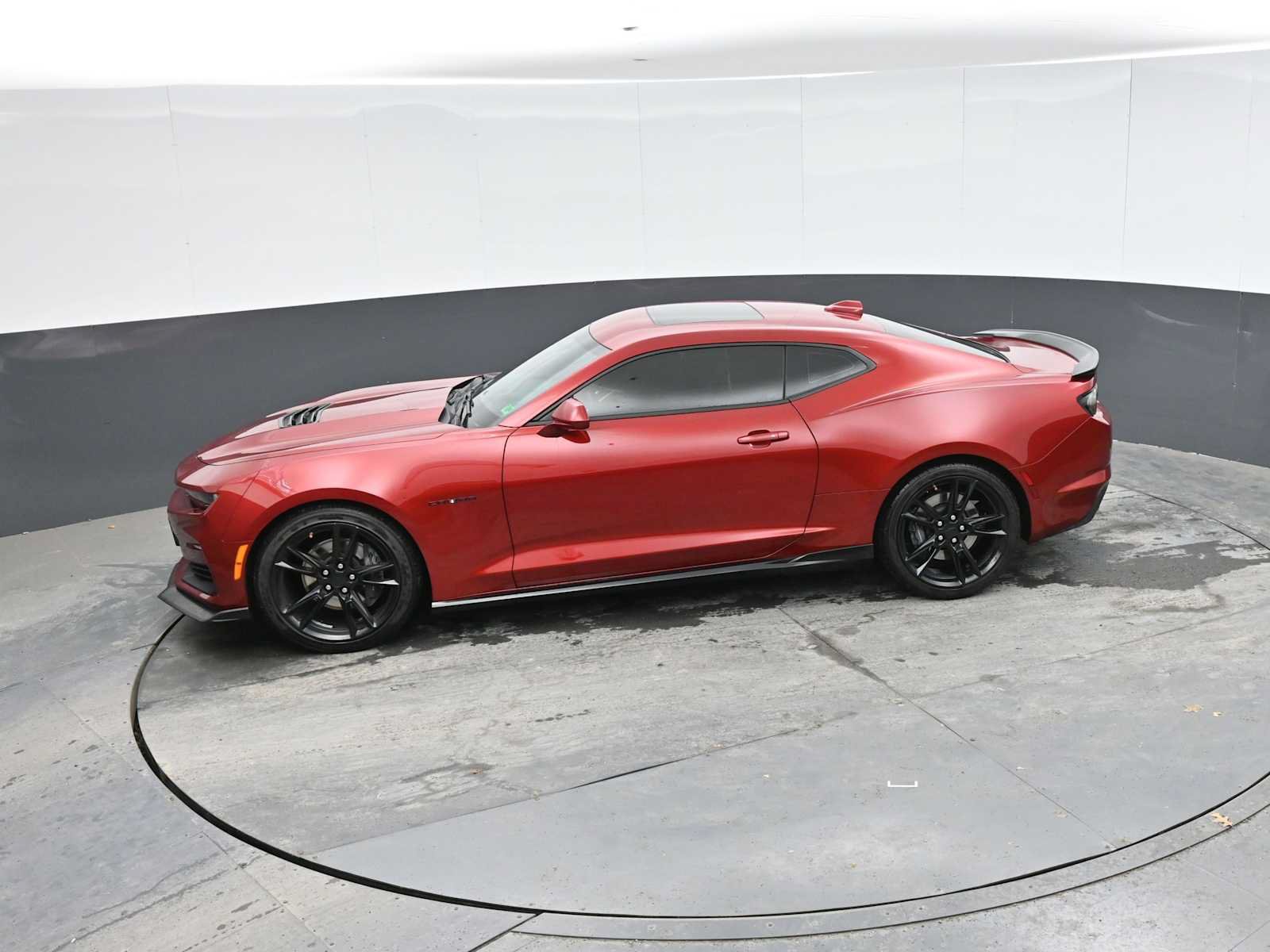 Used 2022 Chevrolet Camaro SS RWD image 14