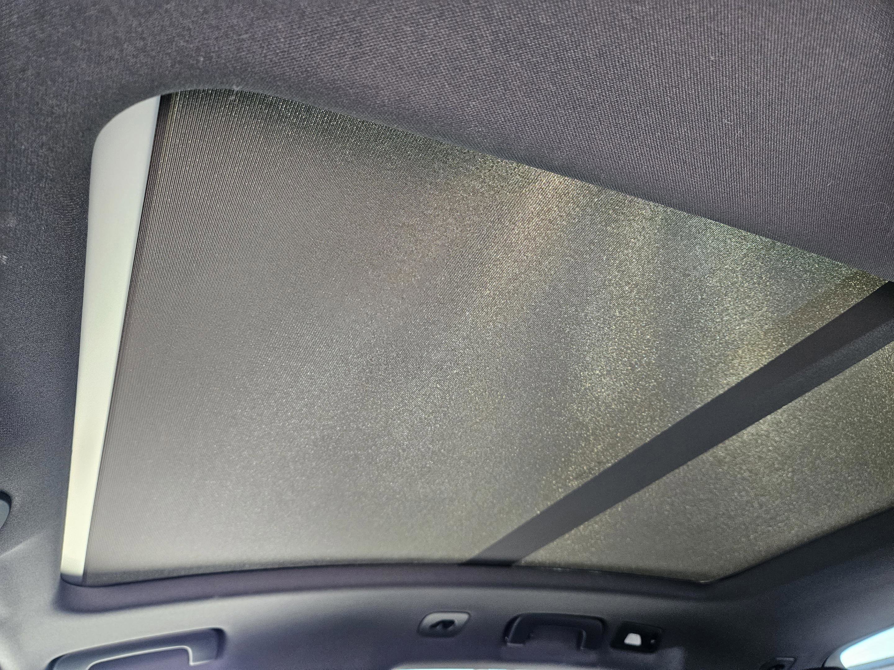 Certified 2023 Porsche Macan Turbo image 29