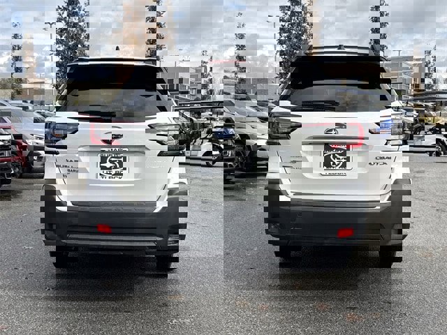 Certified 2024 Subaru Outback Premium image 4