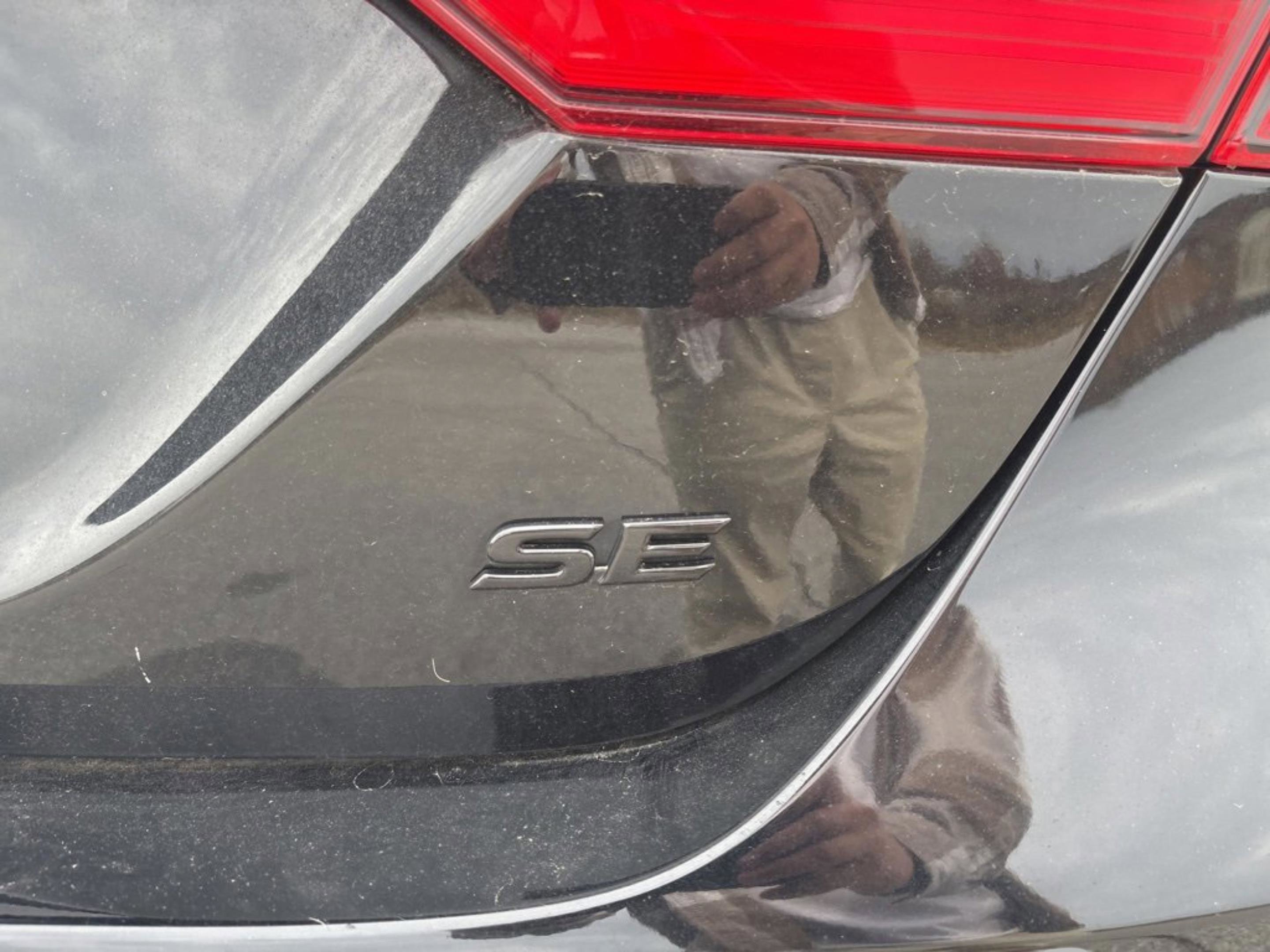 Certified 2023 Toyota Camry SE image 39