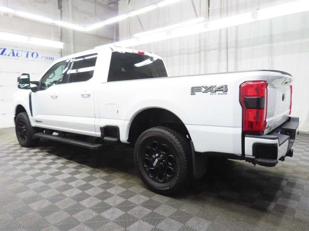 Used 2023 Ford F250 XLT w/ Black Appearance Package image 5