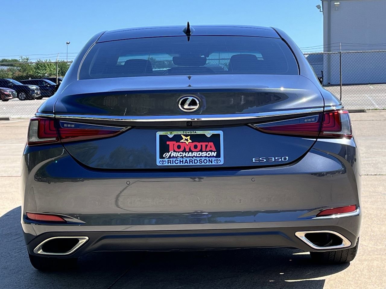 Used 2023 Lexus ES 350 w/ Premium Package FWD image 5