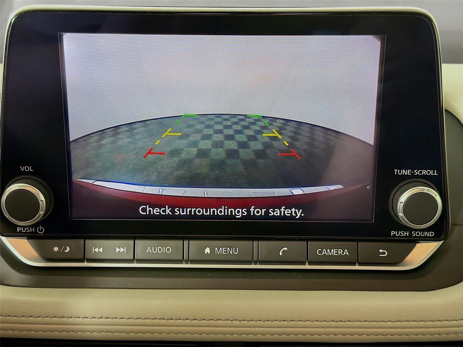 Used 2023 Nissan Rogue SV image 15