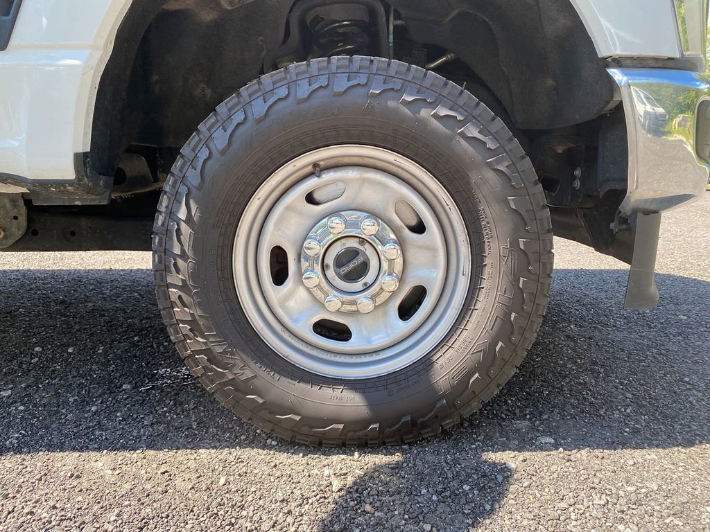 Used 2023 Ford F250 XL w/ Snow Plow/Camper Package image 29