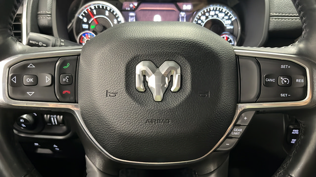 Used 2022 RAM 1500 Laramie AWD/4WD image 15