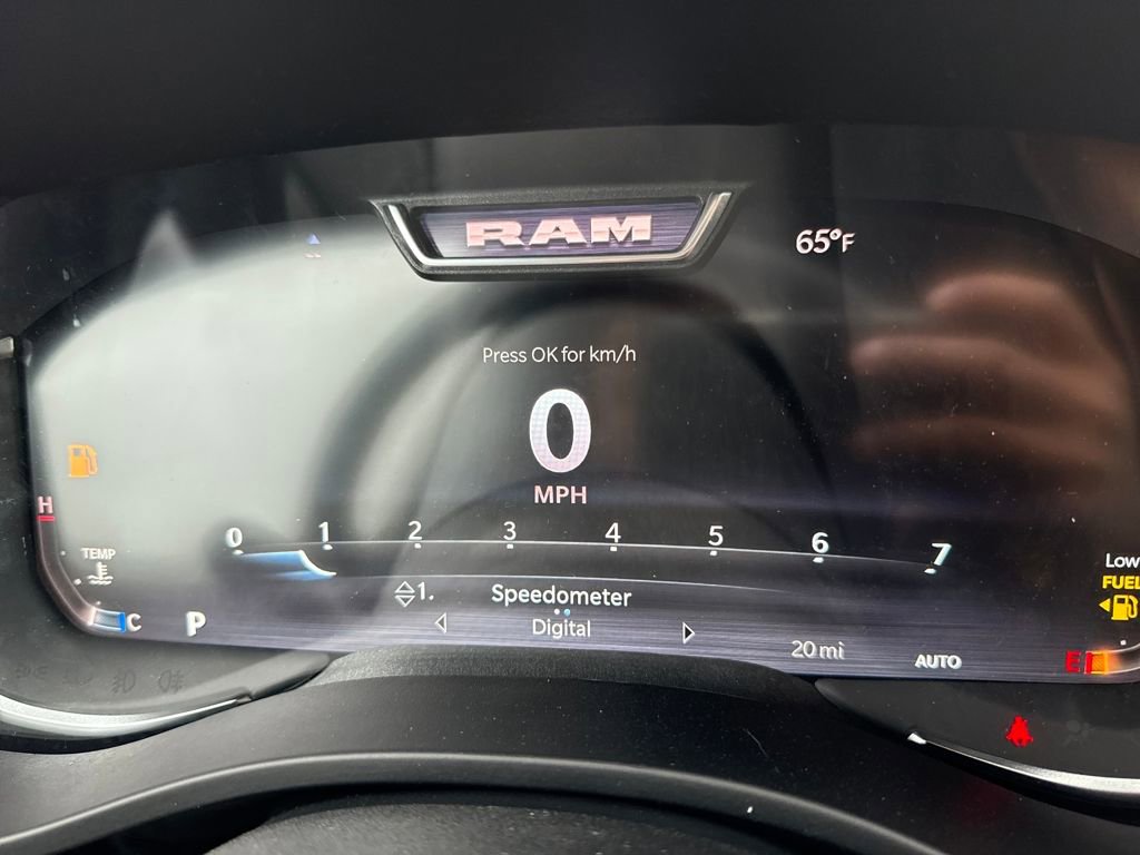 New 2026 RAM 1500 4x4 Crew Cab image 31